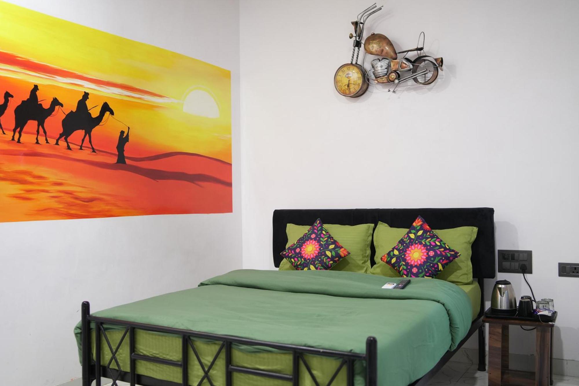 מלון אודייפור Funky Backpackers מראה חיצוני תמונה