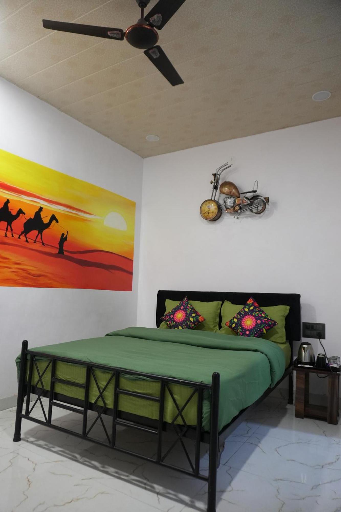 מלון אודייפור Funky Backpackers מראה חיצוני תמונה